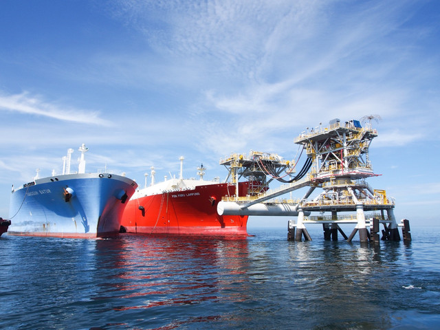 Floating Storage and Regasification Unit (FSRU) Lampung yang dikelola PT PGN LNG Indonesia (PLI). Foto: Dok: PGN
