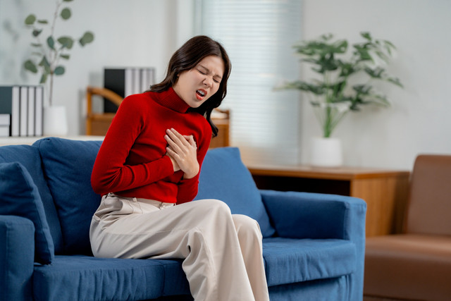 Didiagnosis Kanker Stadium 4, Apakah Masih Ada Harapan Sembuh? Foto: Asian Isolated/Shutterstock