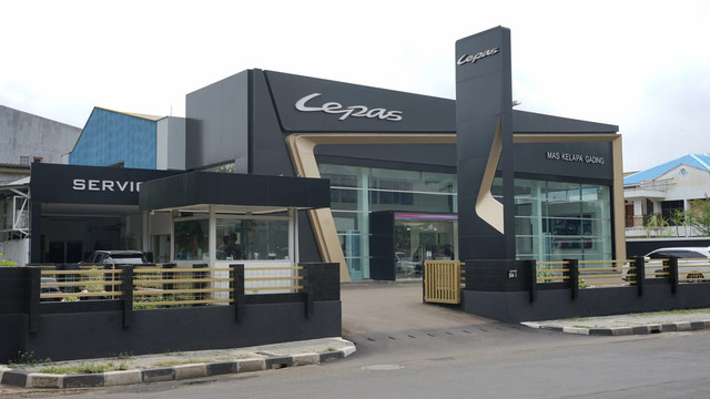 Suasana di diler Lepas pertama di dunia yang berlokasi di Kelapa Gading, Jakarta. Foto: Lepas