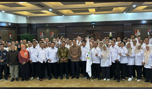 Pelantikan & Rakernas I Dewan Pengurus Pusat Ikatan Keluarga Alumni
(DPP IKA Ikopin University) Periode 2025-2029
di Auditorium Kemenkop RI Jakarta, 19 Januari 2026. Foto: Dok. Istimewa