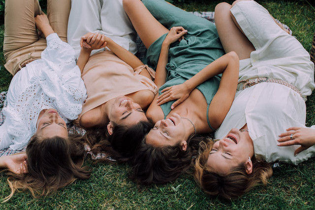 Ilustrasi persahabatan. Foto: Unsplash