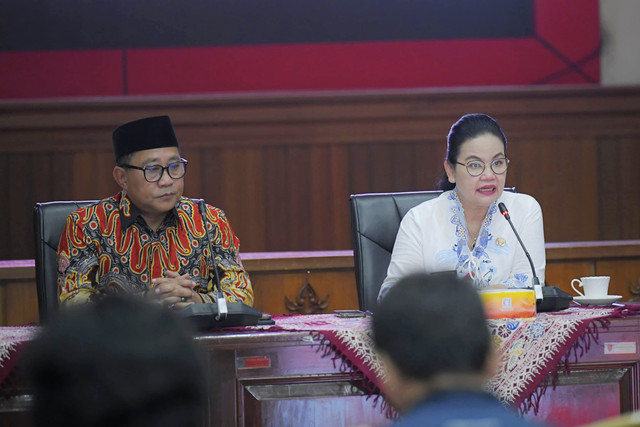 Wali Kota Semarang, Agustina Wilujeng (kanan). Foto: Dok. Pemkot Semarang