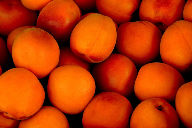 Ilustrasi buah matoa. Foto: Pixabay (buah apricot)