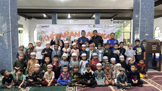 Khitanan Barokah Gratis untuk Anak-anak Dhuafa di Banjarmasin (Sumber : DT Peduli)