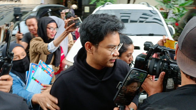 Insanul Fahmi usai menghadiri panggilan di Polda Metro Jaya. Foto: Aprilandika Pratama/kumparan