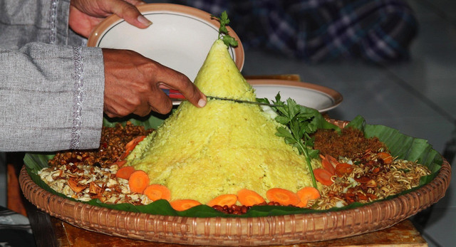 Ilustrasi Tumpeng. Foto: Pixabay.