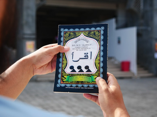 Ilustrasi Kunci Jawaban PAI Kelas 11 Halaman 193. Unsplash.com/Masjid MABA