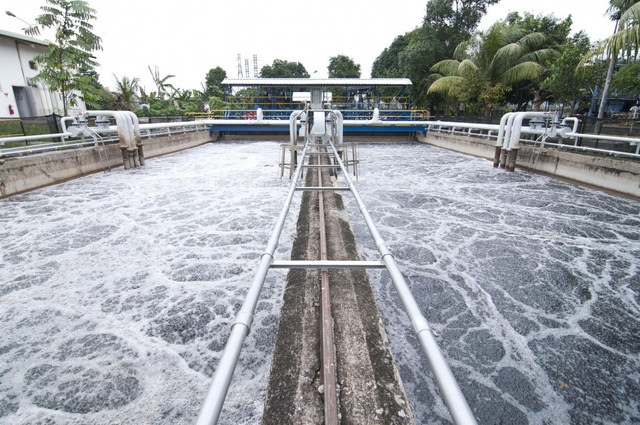 Perluasan akses air minum perpipaan oleh PAM JAYA. Foto: PAM JAYA
