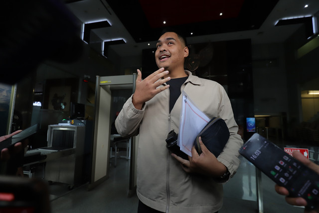 Dito Ariotedjo usai menjalani pemeriksaan di Gedung Merah Putih KPK, Jakarta, Jumat (23/1/2026). Foto: Jamal Ramadhan/kumparan