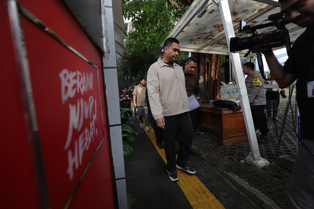 Dito Ariotedjo usai menjalani pemeriksaan di Gedung Merah Putih KPK, Jakarta, Jumat (23/1/2026). Foto: Jamal Ramadhan/kumparan