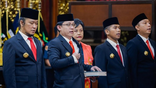 Bukan Sekadar Soal Posisi: Tentang Sabrang yang Menyeberangi Dikotomi