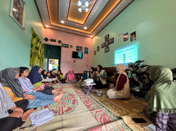 Kegiatan sosialisasi eco-home oleh KKN-T 28 Universitas Diponegoro