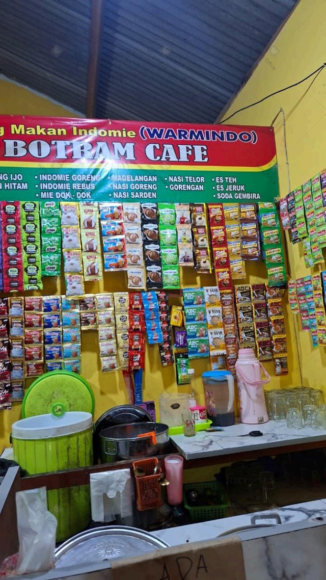 Warmindo  Botram Cafe (sumber: Ilham Lucky Saputra)