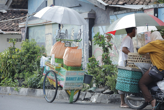 Ilustrasi Pedagang Jajan Pasar. Foto: Pixabay.