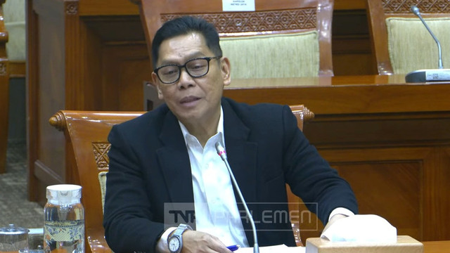 Adies Kadir terpilih menjadi Hakim MK usulan DPR, Senin (26/1/2026). Foto: Youtube/ TVR Parlemen