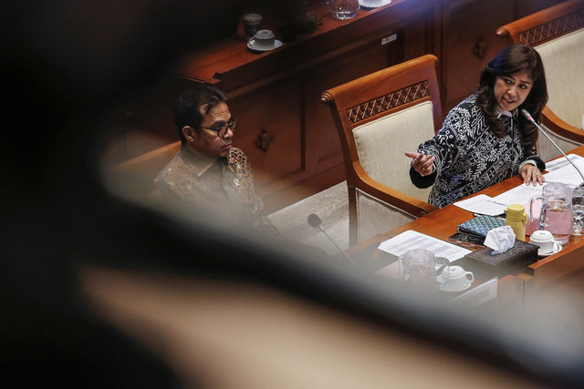 Suasana di rapat kerja Komisi 1 DPR bersama Menteri Komdigi Meutya Hafid. Foto: ANTARA FOTO/Asprilla Dwi Adha/foc