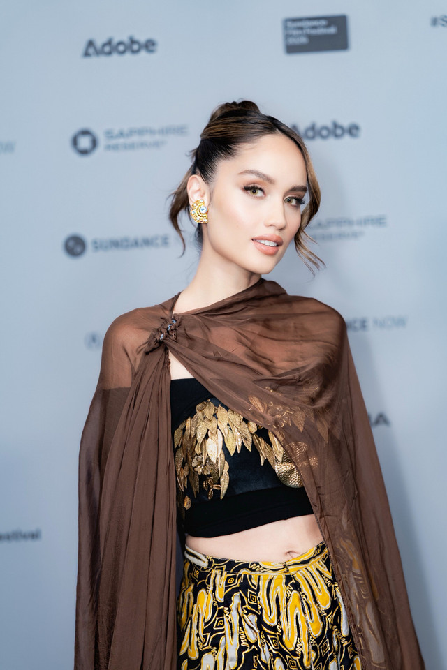 Cinta Laura hadiri World Premiere film Para Perasuk (Levitating) di Sundance Film Festival 2026. Foto: Dok. Istimewa