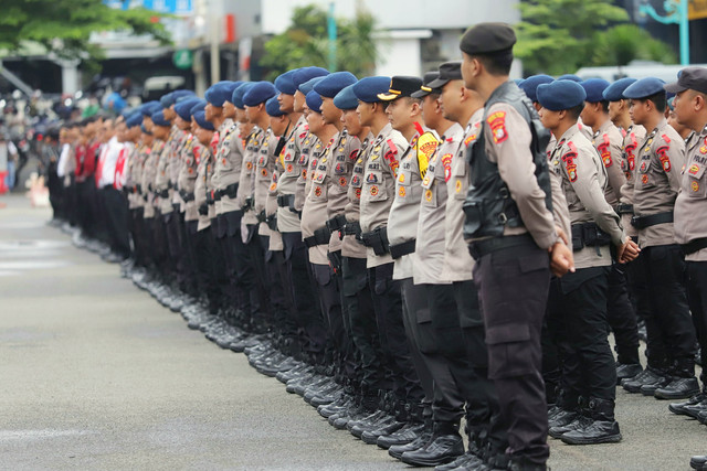 Suasana apel gelar pasukan Operasi Pekat Jaya 2026 yang dihadiri unsur TNI, Pemprov DKI Jakarta, serta para Kapolres di wilayah hukum Polda Metro Jaya di Lapangan Presisi Ditlantas Polda Metro Jaya, Jakarta, Rabu (28/1/2026). Foto: Jamal Ramadhan/kumparan