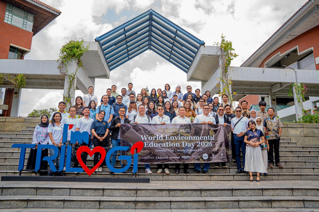 Dalam rangka World Environmental Education Day 2026, Ascott Regional Jabotabek menggelar edukasi seputar Urban Farming di Universitas Trilogi. Foto: dok. Ascott Regional Jabotabek
