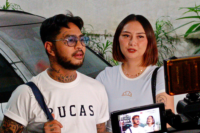 Onadio Leonardo dan Sang Istri, Beby Prisillia saat ditemui di kawasan Lebak Bulus, Jakarta Selatan. Foto: Aprilandika Pratama/kumparan