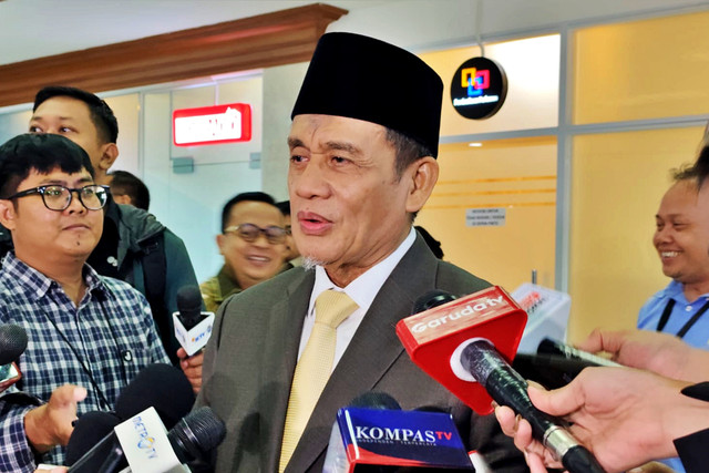 Wakil Menteri Agama, Romo Syafi'i usai hadiri rapat kerja bersama Komisi VIII DPR pada Rabu (28/1/2026). Foto: Luthfi Humam/kumparan