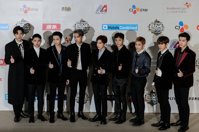 Ilustrasi Jadwal dan Lokasi Konser EXO di Jakarta 2026. Foto: Anthony WALLACE/ AFP/ KumparanK-POP