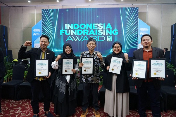 Jajaran Perwakilan Dompet Dhuafa Telah Meraih Enam Penghargaan Indonesia Fundraising Award 2025