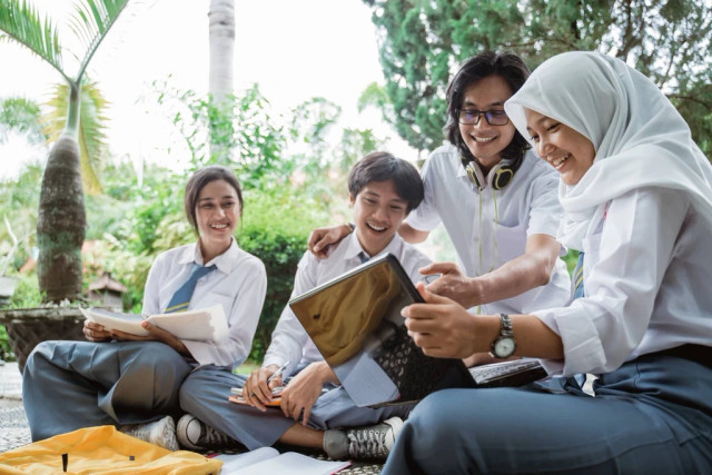 Ilustrasi siswa SMA. Foto: Shutterstock