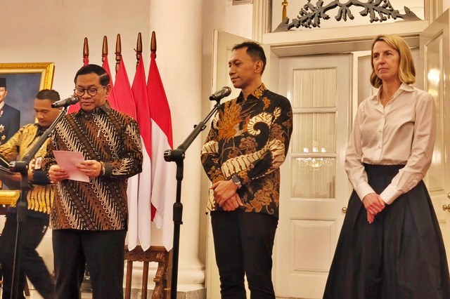 Gubernur DKI Jakarta, Pramono Anung, saat melakukan pertemuan dengan YouTube terkait kerjasama dengan DKI Jakarta di Balai Kota DKI Jakarta, Kamis (29/1/2026). Foto: Jeni Ritanti/kumparan