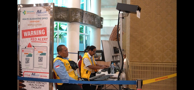 Thermal scanner di terminal kedatangan internasional di Bandara Internasional I Gusti Ngurah Rai. Foto: Dok. Balai Besar Karantina Kesehatan (BBKK) Denpasar