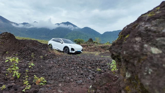 Tampilan mobil listrik Changan Deepal S07. Foto: Fitra Andrianto/kumparan