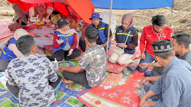 Kemenkes mengerahkan 513 nakes ke wilayah paling terisolir di Aceh akibat bencana banjir-longsor. Foto: Kemenkes RI