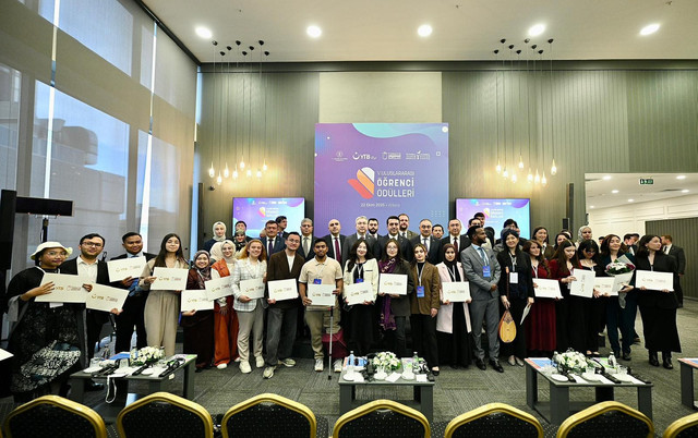 Endonezyalı öğrenciler, 2025 YTB Uluslararası Öğrenci Ödülü'nün diğer 36 kazananı arasında yer aldı