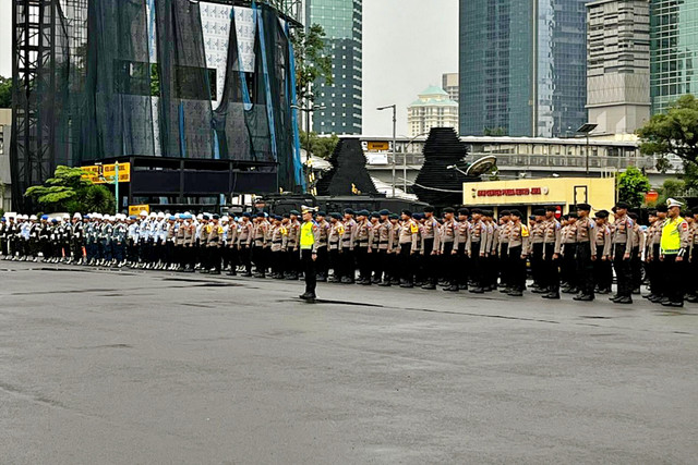 Apel Gelar Pasukan Ops Keselamatan Jaya 2026 di Polda Metro Jaya, Senin (2/2/2026). Foto: Rayyan/Kumparan