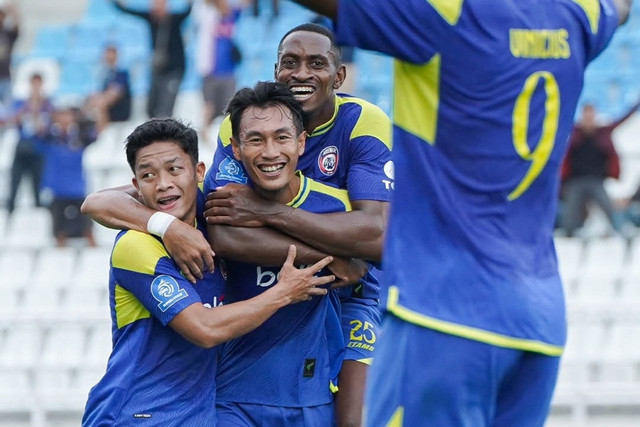 Arema FC melawan Persijap Jepara pada pertandingan Super League di Stadion Kanjuruhan, Malang, Senin (2/2/2026). Foto: Instagram/@aremafcofficial