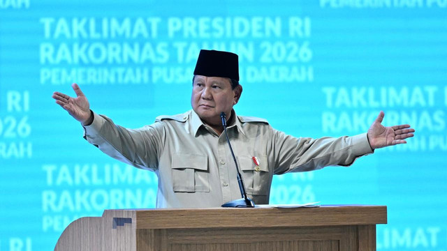 Presiden Prabowo Subianto memberi sambutan Rakornas Pemerintah Pusat dan Daerah Tahun 2026 di Sentul International Convention Centre (SICC), Senin (2/2/2026). Foto: Kemensos RI