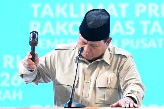 Presiden Prabowo Subianto memberi sambutan Rakornas Pemerintah Pusat dan Daerah Tahun 2026 di Sentul International Convention Centre (SICC), Senin (2/2/2026). Foto: Kemensos RI