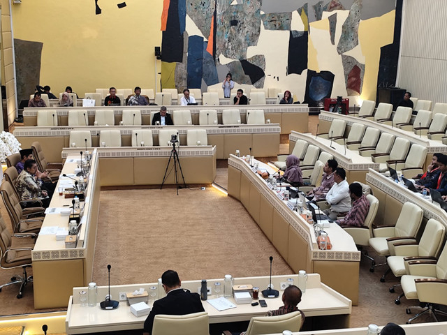 Suasana rapat Komisi II DPR di Kompleks Parlemen Senayan, Jakarta pada Selasa (3/2/2026). Foto: Luthfi Humam/kumparan