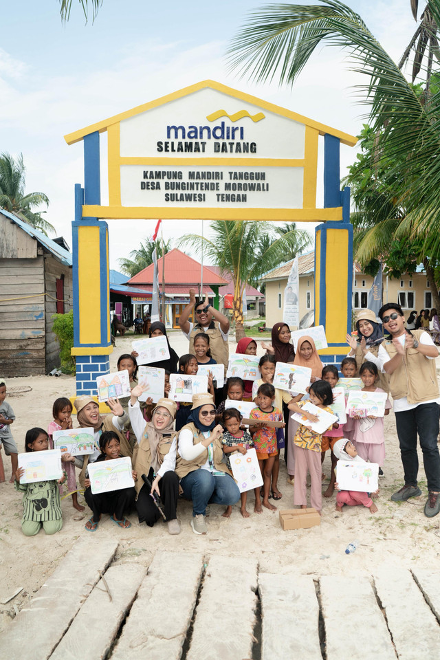 Bank Mandiri laksanakan program Tanggung Jawab Sosial dan Lingkungan (TJSL) lewat Kampung Mandiri Tangguh di Desa Bungintende, Bungku Selatan, Morowali. Foto: Dok. Bank Mandiri