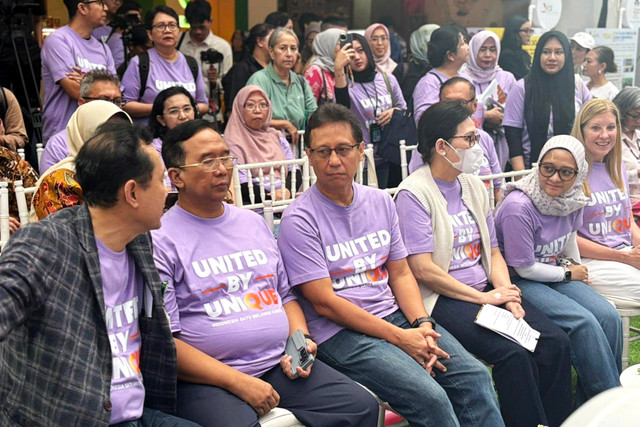 Menteri Kesehatan RI, Budi Gunadi Sadikin (ketiga kiri) pada World Cancer Day 2026 di South Quarter Dome, Jakarta Selatan, Rabu (4/2/2026). Foto: Amira Nada/kumparan