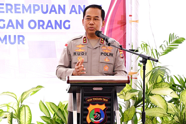 Kapolda NTT, Irjen Pol Rudi Darmoko saat memberikan kata sambutan dalam acara peresmian Direktorat Reserse PPA dan PPO Polda NTT di Kupang. Foto: Kornelis Kaha/ANTARA FOTO