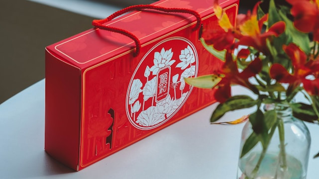 Ilustrasi ide hampers Imlek 2026. Foto: Unsplash.