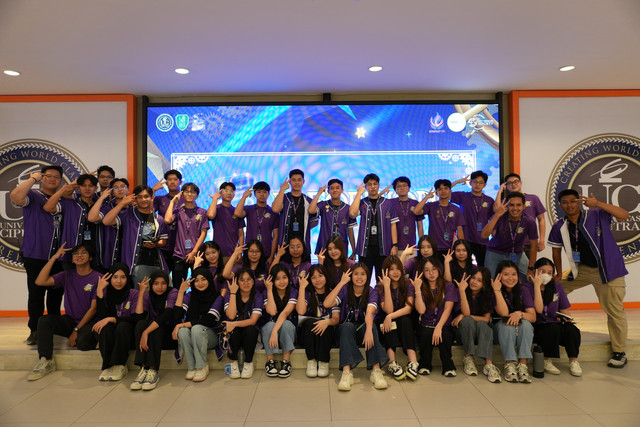 Foto Anggota Kepanitian E-Fortion 2026: Enspirit 7.0 Final Business Case SMA Universitas Ciputra Surabaya (Sumber: Kamera PDD E-Fortion "Yang Mulia")