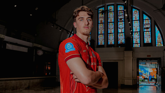 Mauro Zijlstra berkostum Persija Jakarta. Foto: Dok. Media Persija