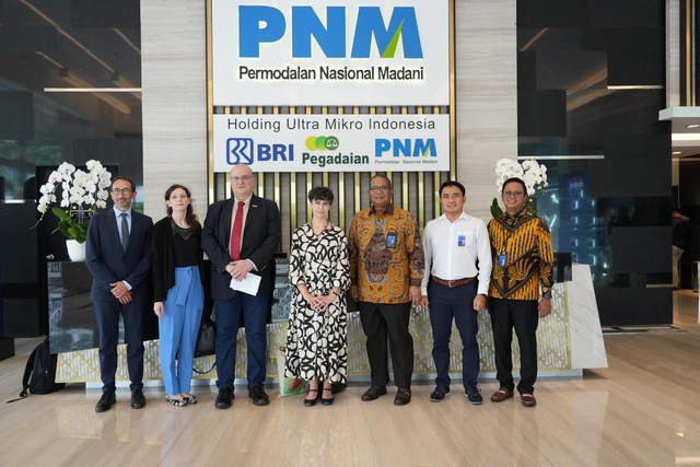 PNM bersama organisasi peneliti akademis Prancis CIRAD (Centre de coopération internationale en recherche agronomique pour le développement) bekerja sama dalam penguatan pertanian nasabah Mekaar. Foto: Dok. PNM