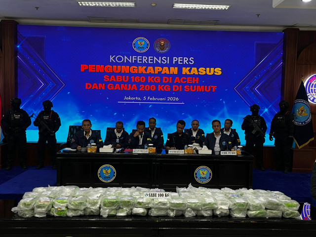 Press Rilis pengungkapan  160 kg sabu jaringan internasional dan 200 kg ganja dari Sumatera Utara oleh BNN di Kantor BNN, Jakarta Timur, Kamis (5/2/2026). Foto: Rayyan Farhansyah/kumparan