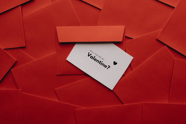 Ilustrasi ucapan Valentine elegan. Foto: Unsplash
