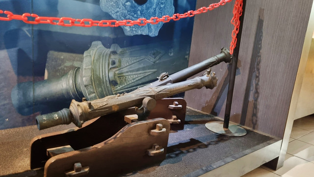 Penampakan Meriam Lela di Museum Mpu Tantular, Sidoarjo, Kamis (5/2/2026). Foto: Farusma Okta Verdian/kumparan