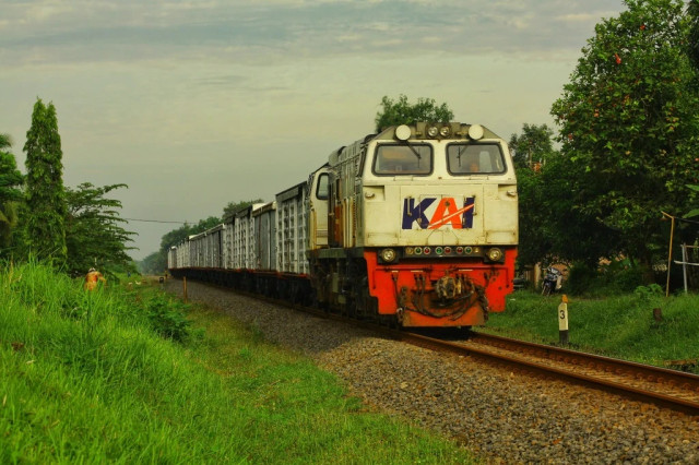 Ilustrasi jadwal pemesanan tiket kereta arus balik 2026. Foto: Dok: KAI