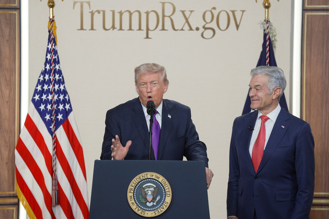 Presiden AS Donald Trump memberikan sambutan saat peluncuran situs diskon obat TrumpRx di kompleks Gedung Putih, Washington, D.C., AS, Kamis (5/2/2026). Foto: Al Drago/REUTERS